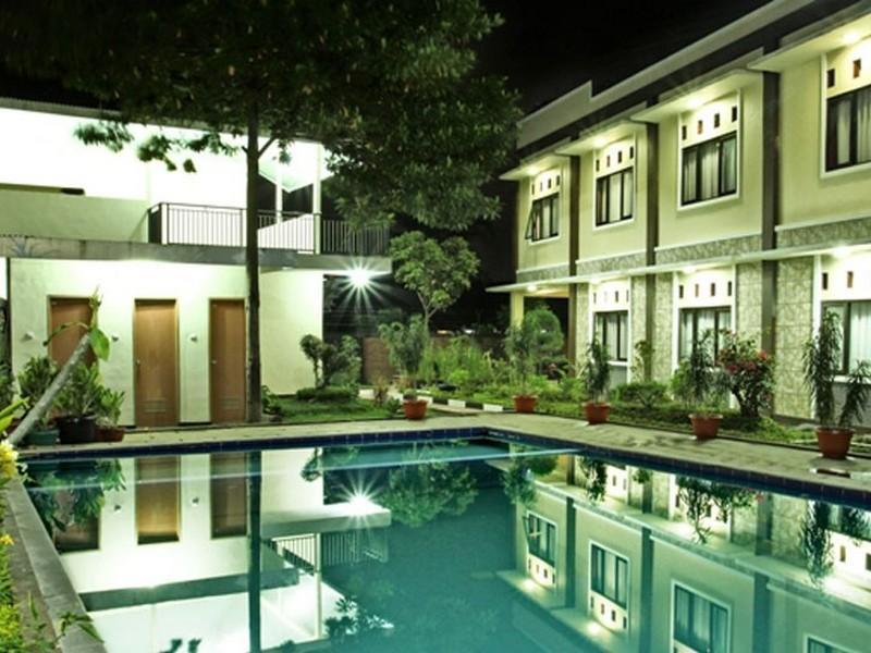 Gumilang Hotel Bogor Ngoại thất bức ảnh