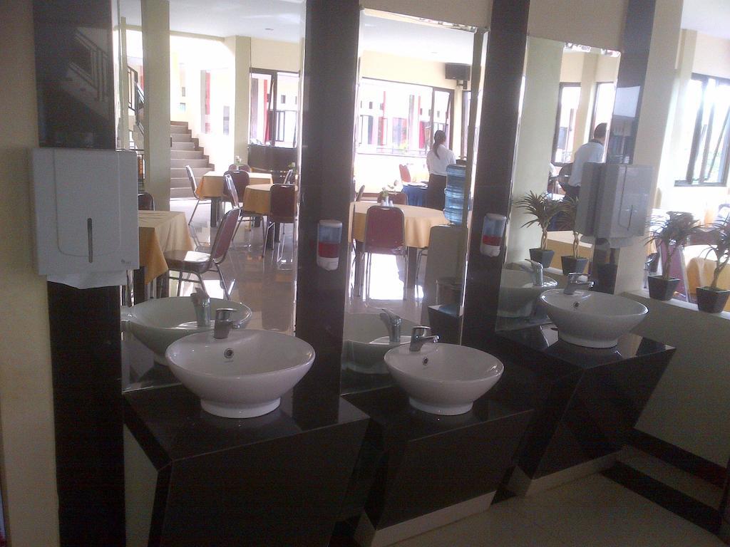 Gumilang Hotel Bogor Ngoại thất bức ảnh