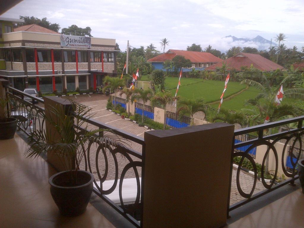 Gumilang Hotel Bogor Phòng bức ảnh