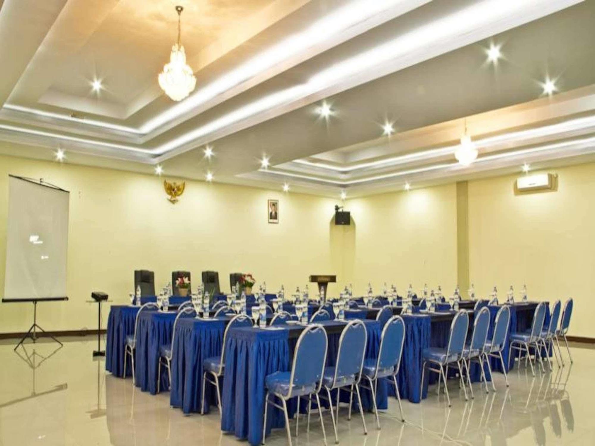 Gumilang Hotel Bogor Ngoại thất bức ảnh